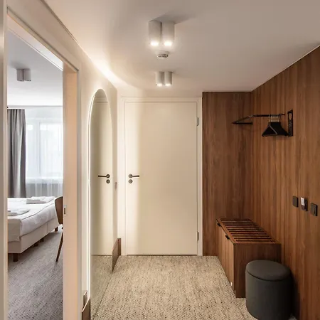 Airinn Vilnius Airport Hotel Renovated 2025 Exterior photo