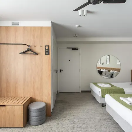 Airinn Vilnius Airport Hotel Renovated 2025 Exterior photo