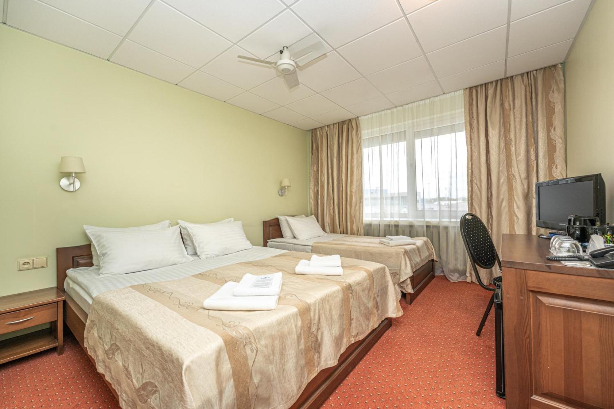 Hotel Airinn
