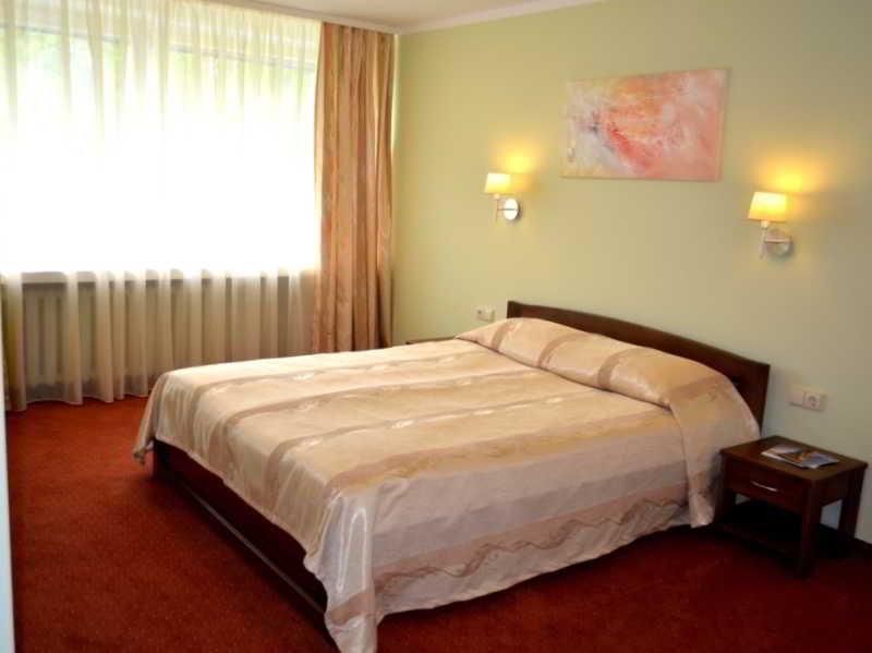 Hotel Airinn