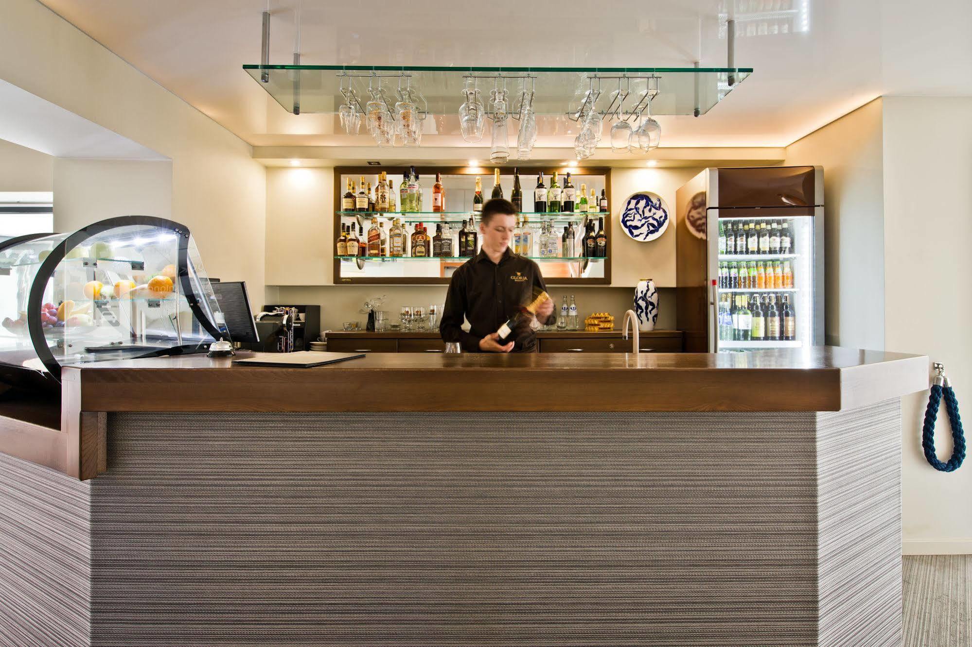 Airinn Hotel 3*