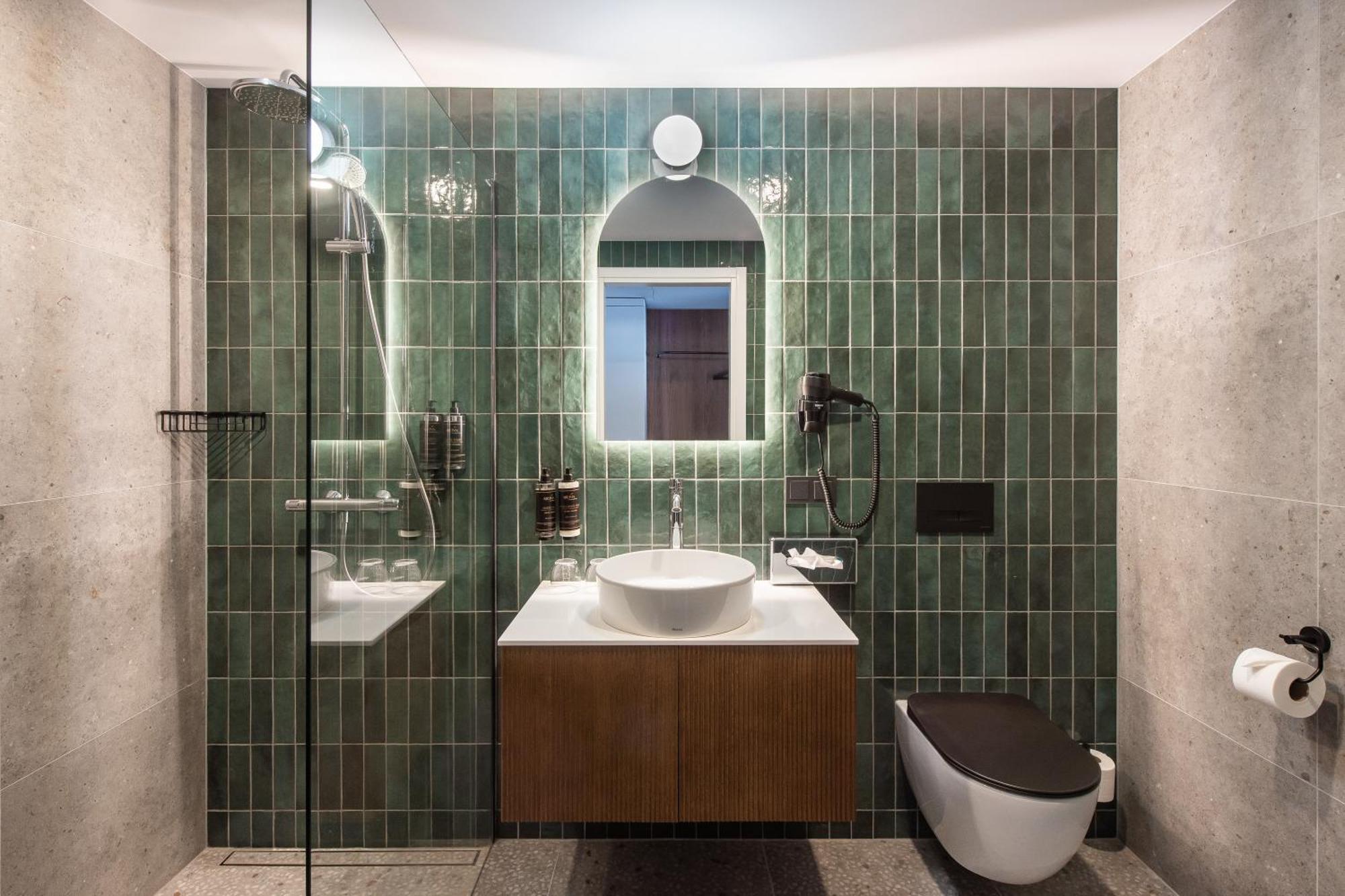 Airinn Airport Renovated 2025 Hotel 3*